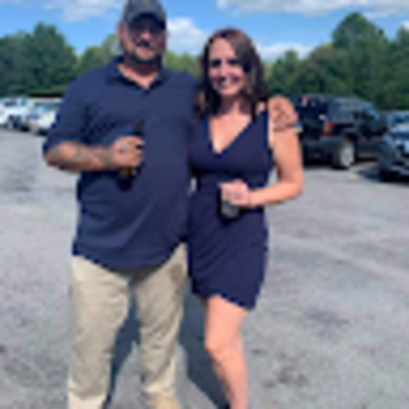 Meet your Posher, Danielle - Picture 1 of 1